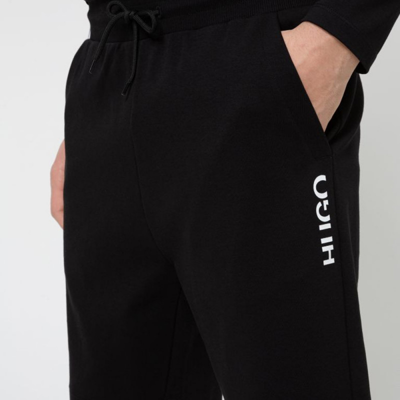 Short Hugo Boss Doshi211 Regular Fit en coton à logo vertical revisité