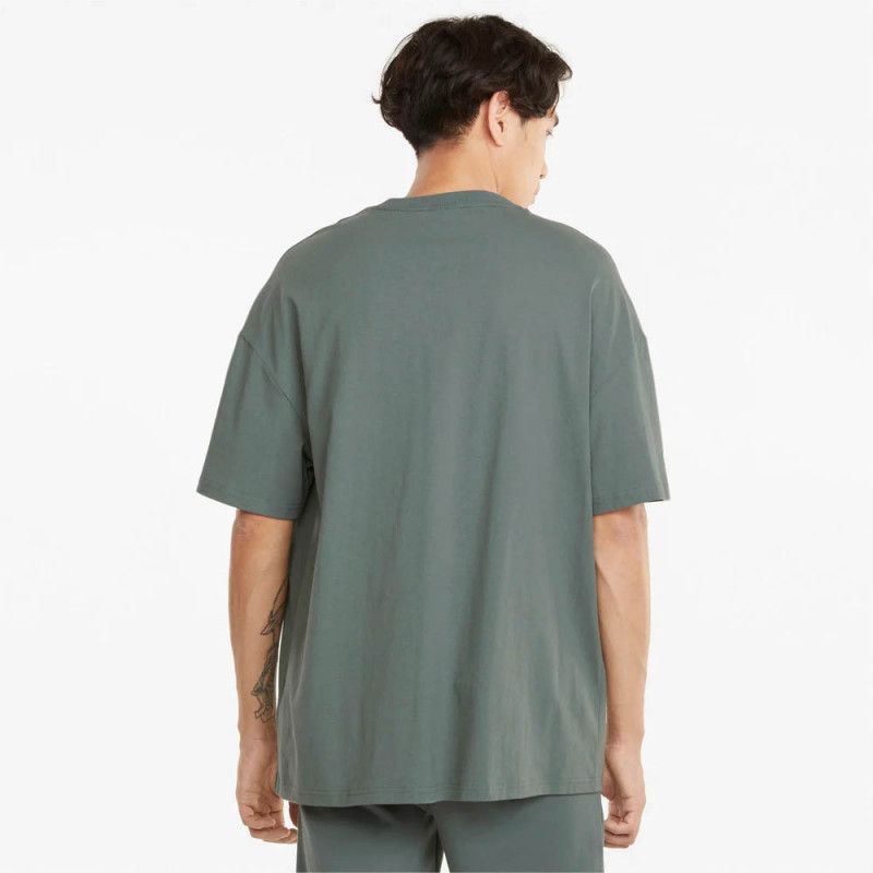 T-shirt Puma coupe boxy Classics pour homme chez DM'Sports