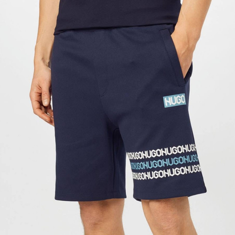 Short Hugo Dakumi bleu marine en vente chez DM'Sports