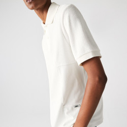 Polo Lacoste L!VE Héritage relax fit en piqué et éponge chez DM'Sports