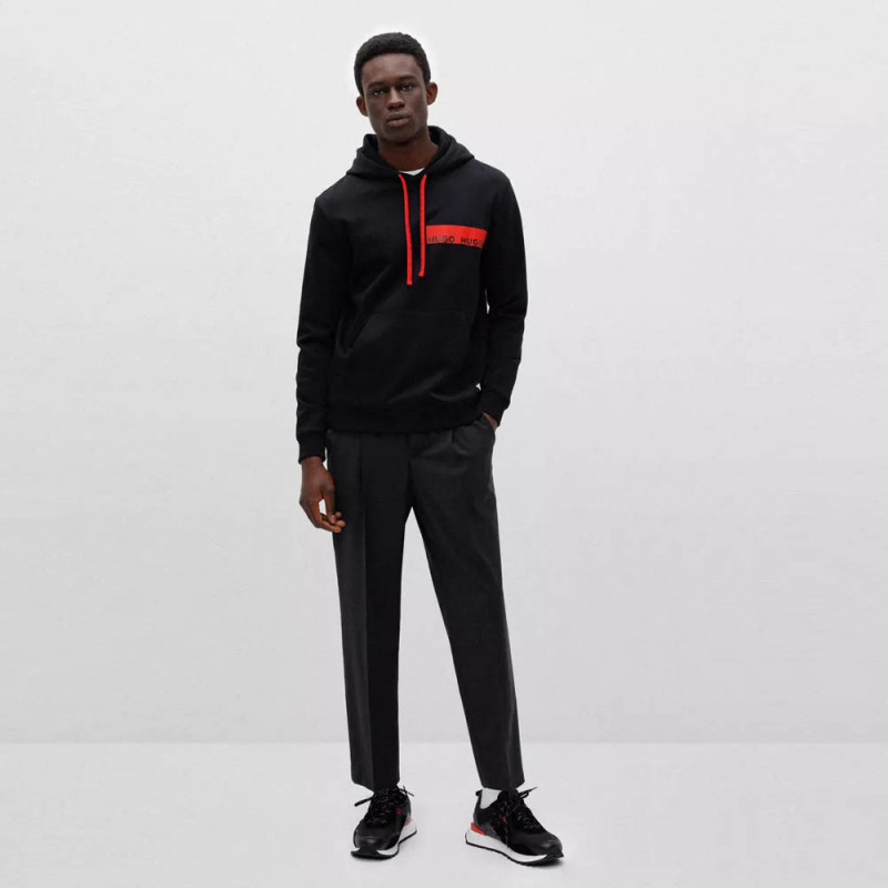 Sweatshirt à capuche Hugo