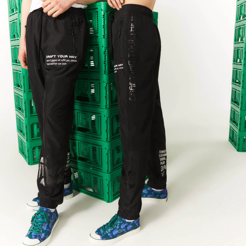 Pantalon de survêtement unisexe Lacoste L!VE x Minecraft en nylon léger noir