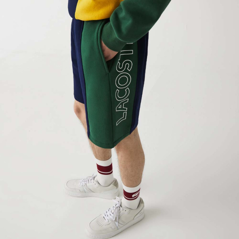 Short Lacoste en molleton de coton mélangé tricolore avec marquage