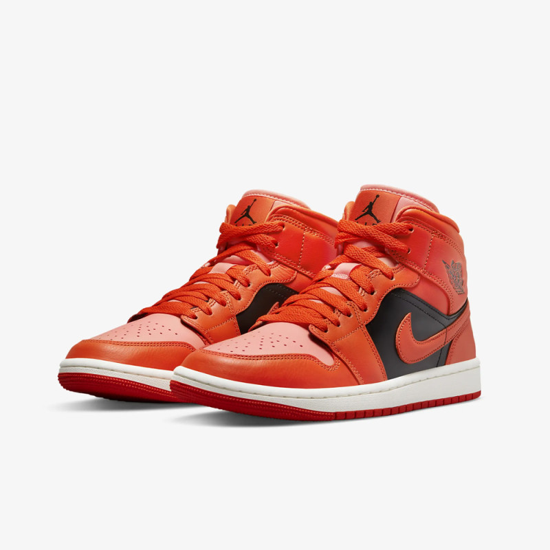 Baskets Nike Air Jordan 1 Mid WMNS DOUBLE
