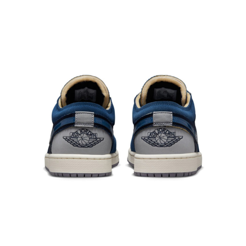 Baskets AIR JORDAN 1