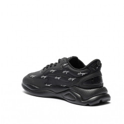 BASKETS AVEC LOGOS MANUSCRITS HUGO