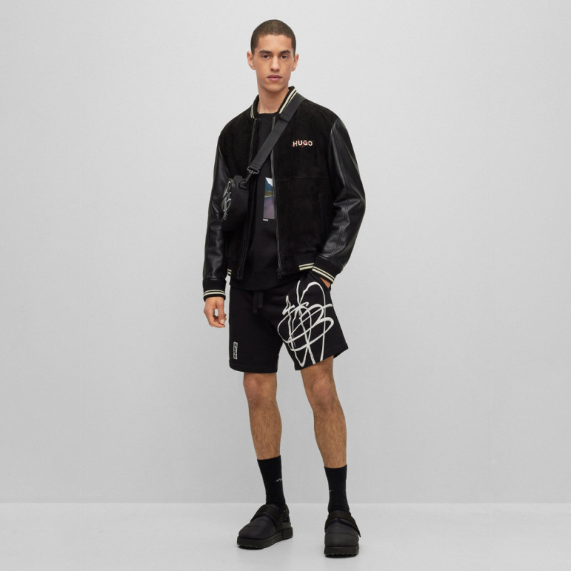 SHORT DABSAROKA 50493711 HUGO À LOGO FAÇON GRAFFITI