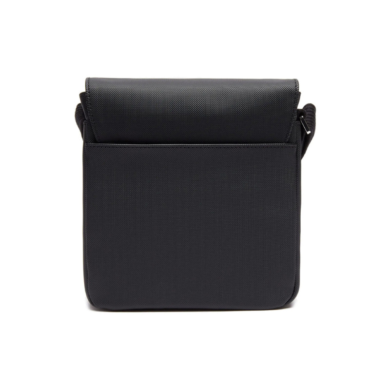 La sacoche noir ?� rabat Lacoste noir disponible chez DM'sports