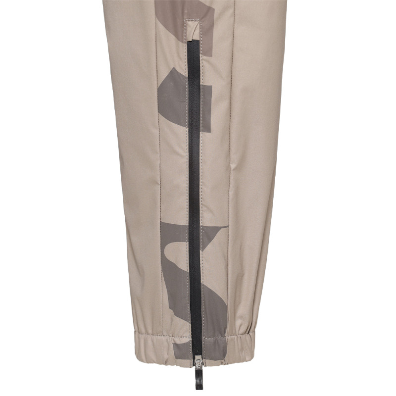 PANTALON VERT AVEC MOTIFS