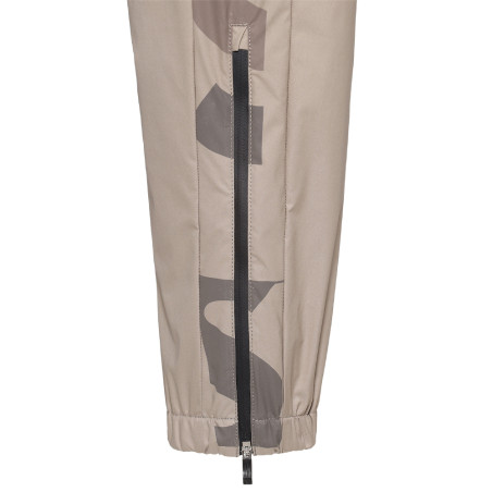 PANTALON VERT AVEC MOTIFS