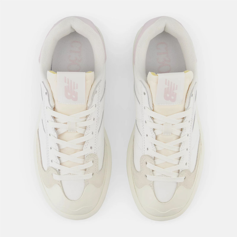 BASKETS BEIGES ET ROSES