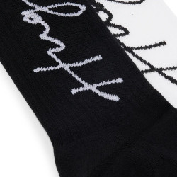 LOT DE DEUX PAIRES DE CHAUSSETTES NOIRES ET BLANCHES