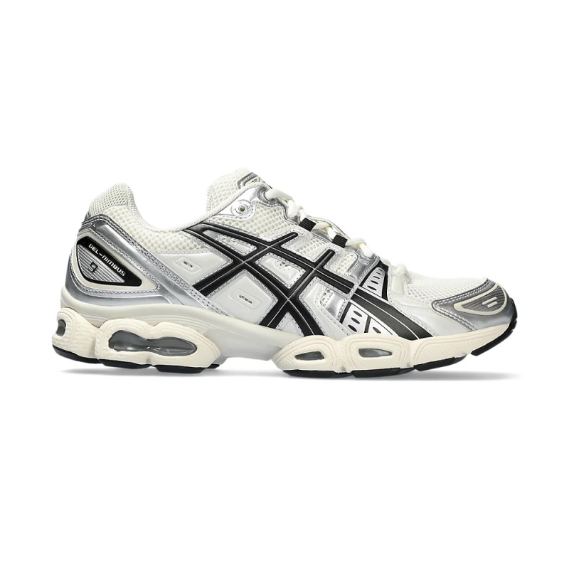 BASKETS ASICS GEL-NIMBUS™ 9 NOIRES ET BLANCHES