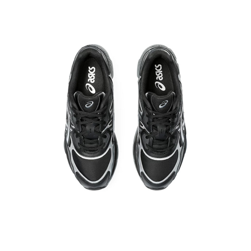 BASKETS NOIRES ET GRISES