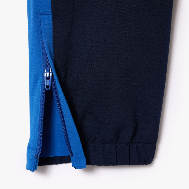 ZIP EN BAS DES JAMBES