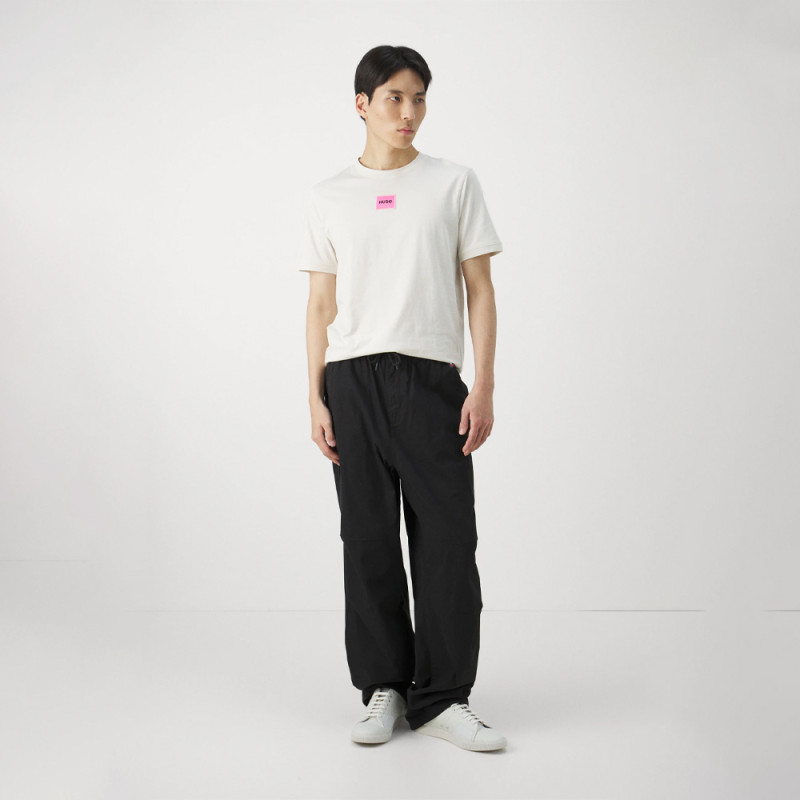 HAUT BEIGE AVEC LOGO ROSE