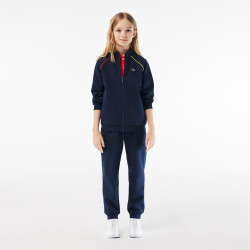 DÉTAILS CONTRASTÉS