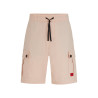 SHORT HUGO ROSE AVEC POCHES CARGO ET ÉTIQUETTE LOGO ROUGE GARLIO242