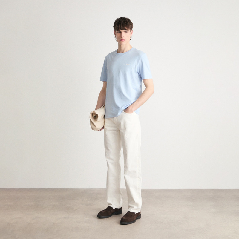 Les T-Shirts Hugo DERO222 Bleu Ciel à la boutique DM'Sports Lyon !