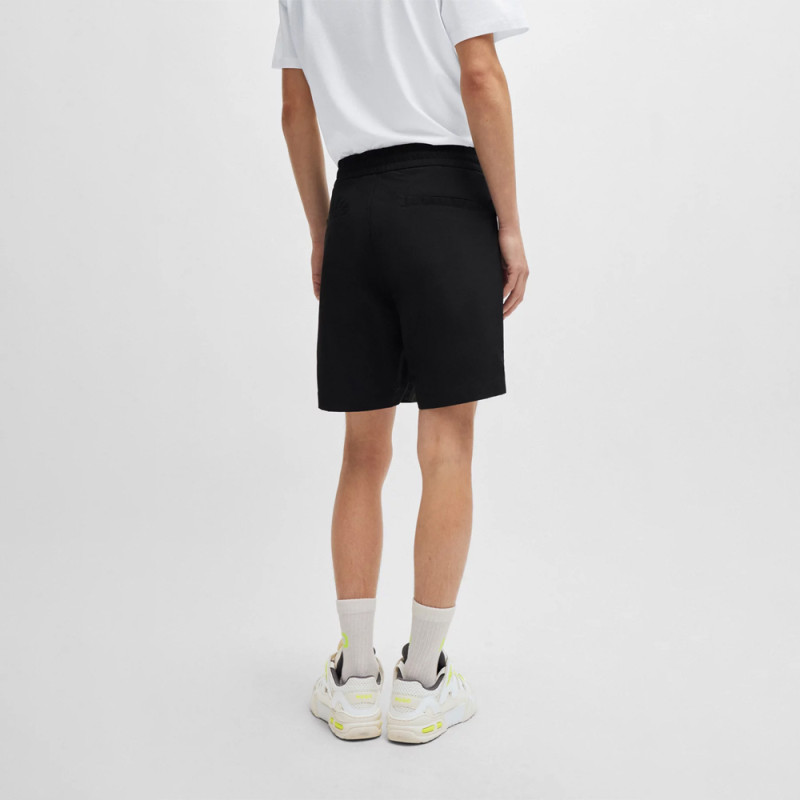 SHORT EN TOILE DÉPERLANTE