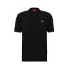 POLO REGULAR FIT NOIR BOSS DONOS222 EN PIQUÉ DOUX AVEC LOGO CONTRASTÉ SUR LA POITRINE