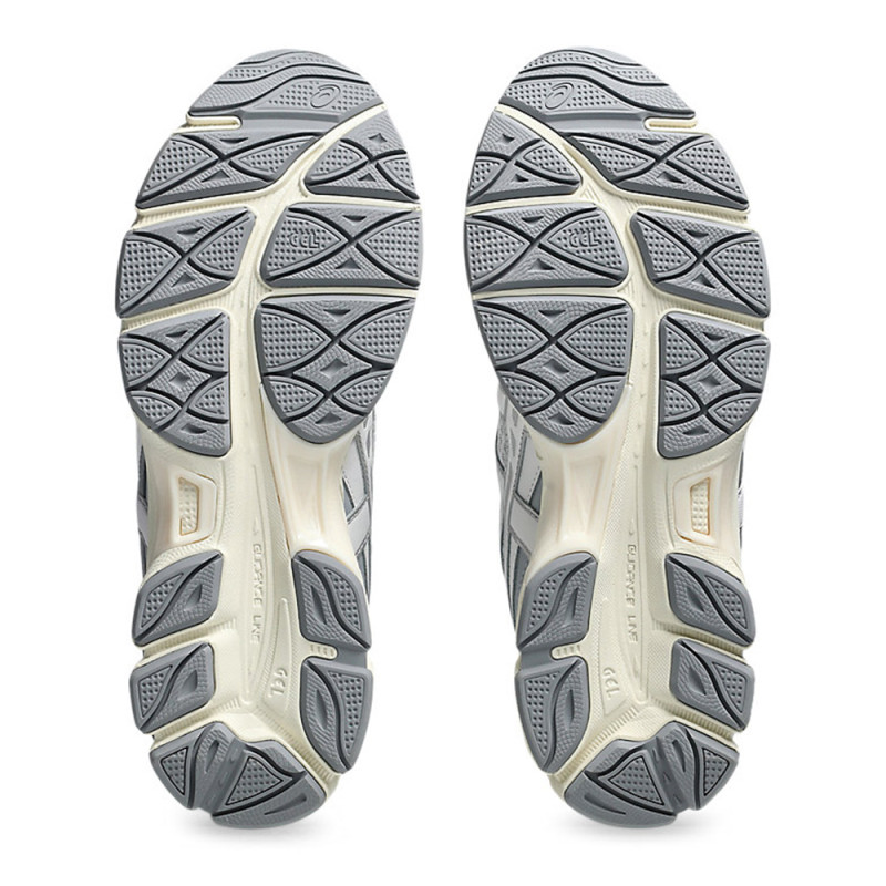 Baskets ASICS GEL-NYC 2055 Gris Glacier et Blanc – Confort & Style Rétro