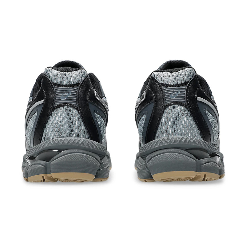 DOS Baskets ASICS GEL-NYC 2055 Gris Argile et Noir – Confort & Style Rétro