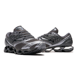 Baskets Mizuno Wave Prophecy LS – Sable Noir / Noir / Gris Métallique – Performance & Élégance