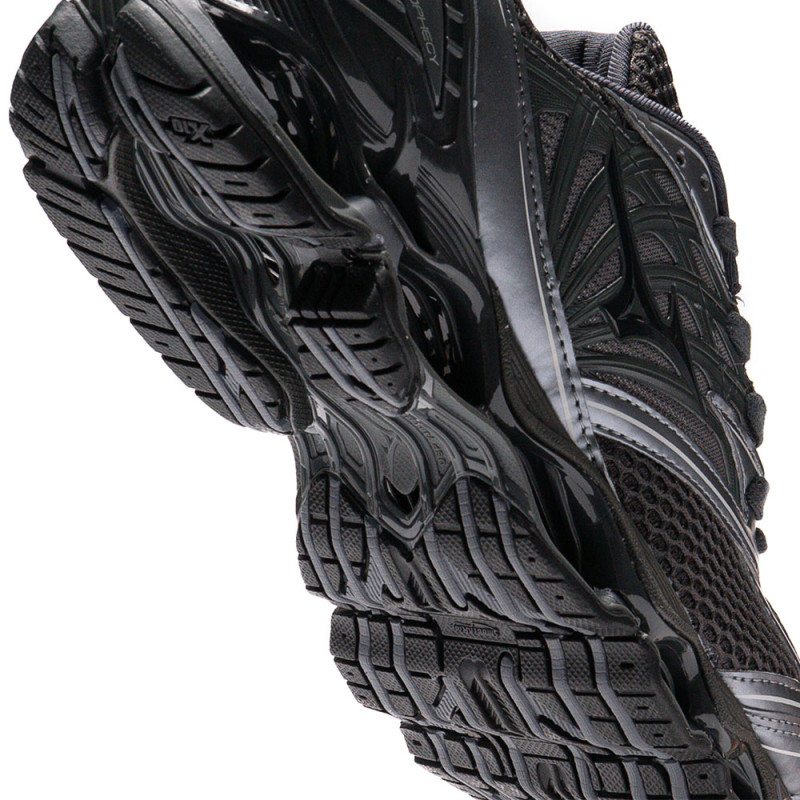 Baskets Mizuno Wave Prophecy LS – Sable Noir / Noir / Gris Métallique – Performance & Élégance