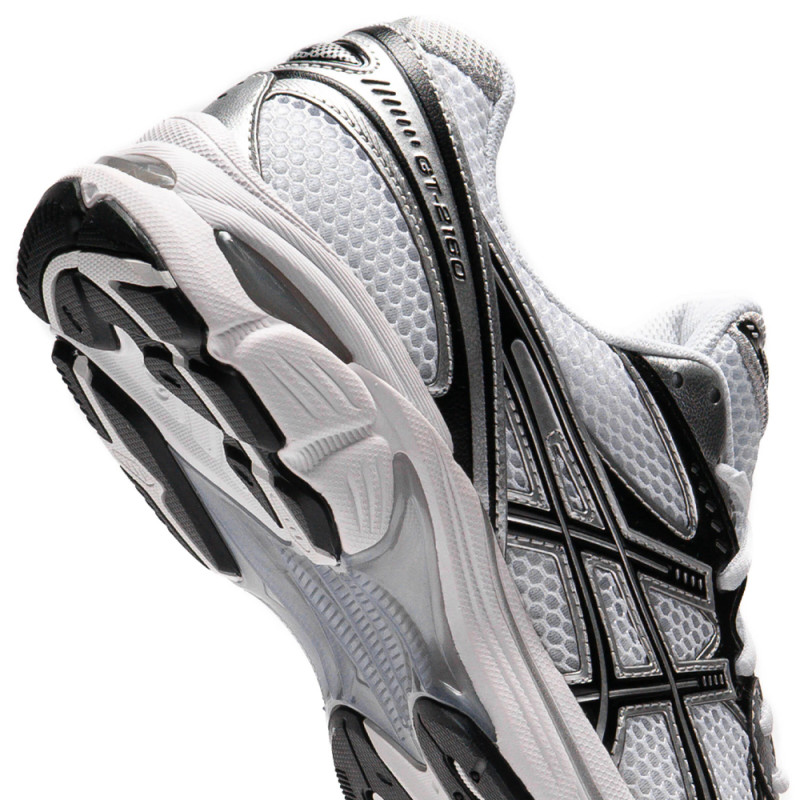 Baskets ASICS GT-2160 Blanches et Noires – Héritage rétro et performance moderne