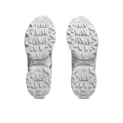 Baskets ASICS GEL-NUNOBIKI Blanches et Grises – Fusion de style rétro et de technologie moderne