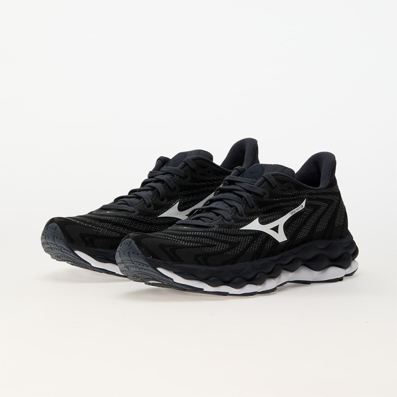 Baskets Mizuno Wave Sky 8 Noires – Confort supérieur et performance durable