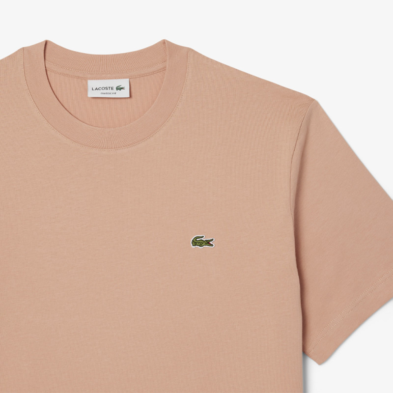 T-shirt Lacoste Classic Fit Rose – Élégance intemporelle et confort optimal