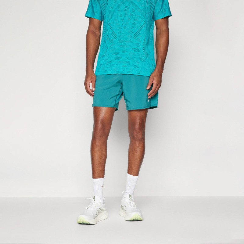 Short Asics Vert CORE 7IN – Légèreté et performance au quotidien