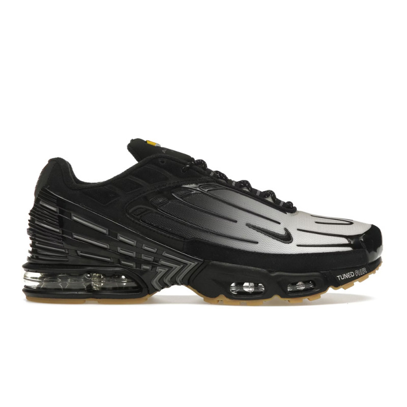 Baskets Nike Air Max Plus III Homme – Noir et Blanc – Style Rétro & Confort Moderne