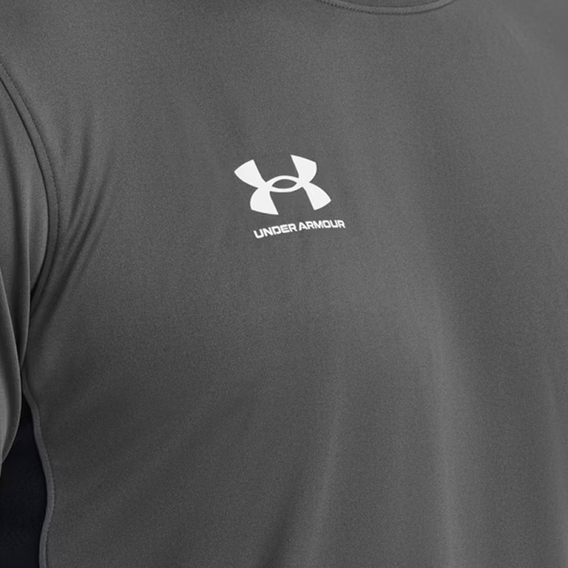 T-shirt Under Armour Challenger Training – Gris – Léger, Technique & Polyvalent