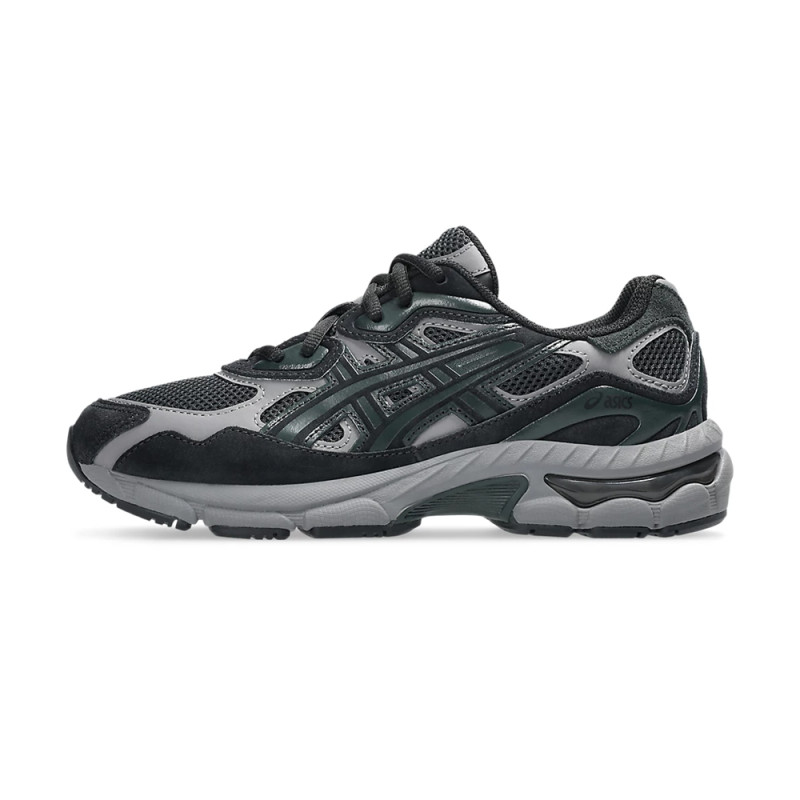 Baskets Enfant Asics GEL-NYC Noires et Grises – Look rétro et performance moderne pour les jeunes athlètes