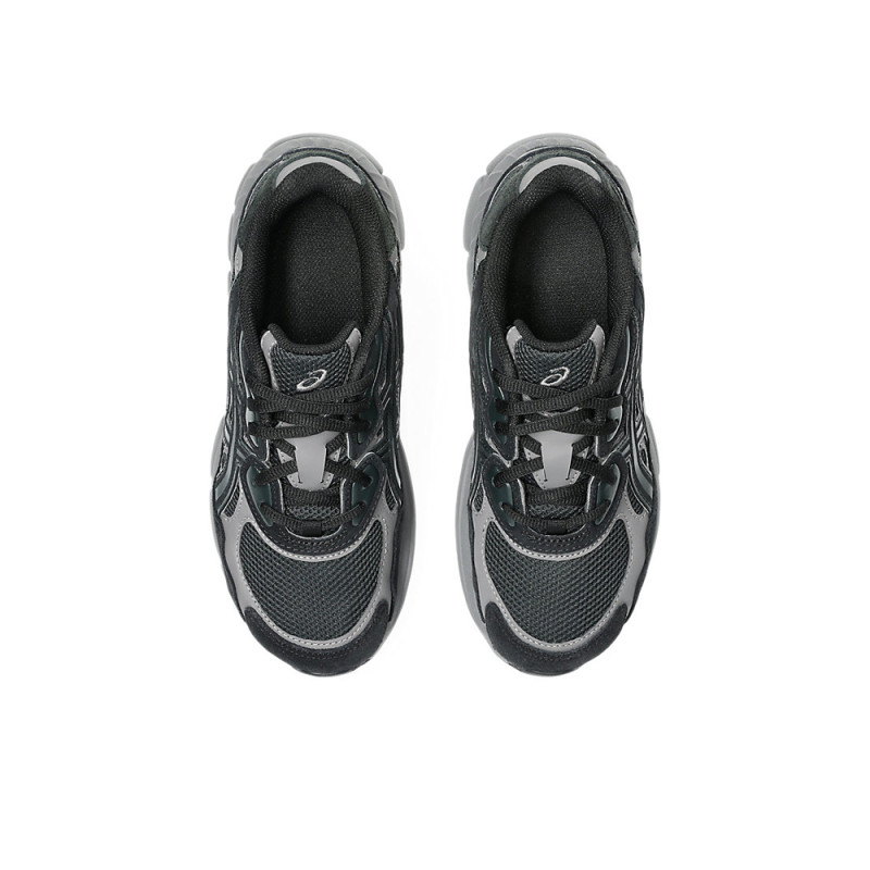 Baskets Enfant Asics GEL-NYC Noires et Grises – Look rétro et performance moderne pour les jeunes athlètes