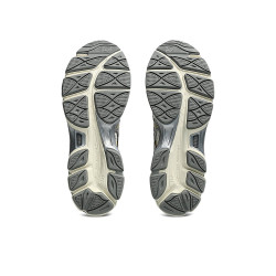 Baskets Asics GEL-CUMULUS 16 Crèmes et Grises CREAM / CLAY GREY