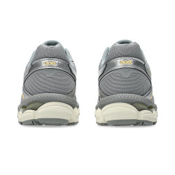 Baskets Asics GEL-CUMULUS 16 Crèmes et Grises CREAM / CLAY GREY