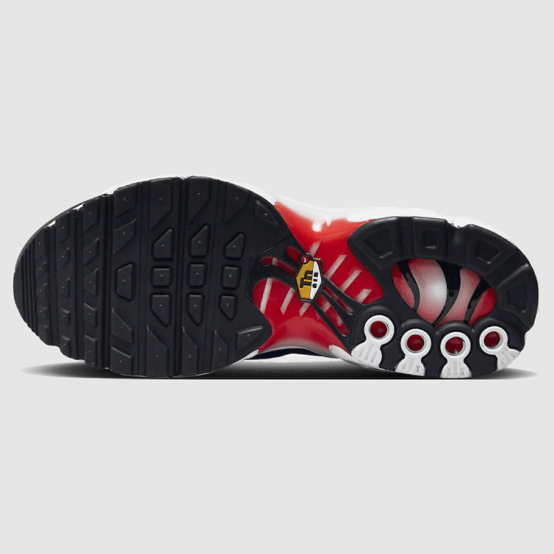 Baskets Nike Air Max Plus GS "Fire" – Noires, rouges et blanches – Look enflammé et technologie iconique