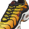 Baskets Nike Air Max Plus GS Oranges et Noires – Enfant – Style Rétro & Confort Moderne
