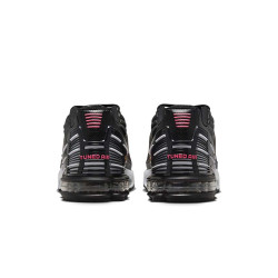 Baskets Nike Air Max Plus III Enfant – Noir et Touches Rose – Look futuriste avec amorti iconique