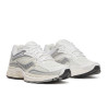 Baskets Saucony ProGrid Omni 9 – Blanc & Argenté – Rétro-tech stylé avec confort moderne