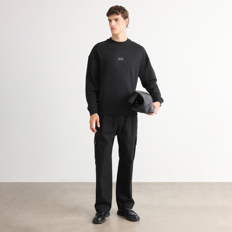Sweat Hugo DELASTCRAW – Noir – Style relax & logo imprimé