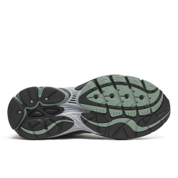 Baskets Saucony ProGrid Omni 9 – Marron et Marine – Rétro-tech stylé avec confort moderne