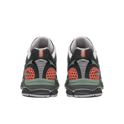 Baskets SAUCONY ProGrid Triumph 4 noires et grises