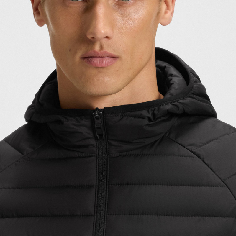 Veste déperlante à capuche et détails réfléchissants décoratifs OW_Urbanex JT HD BOSS noire