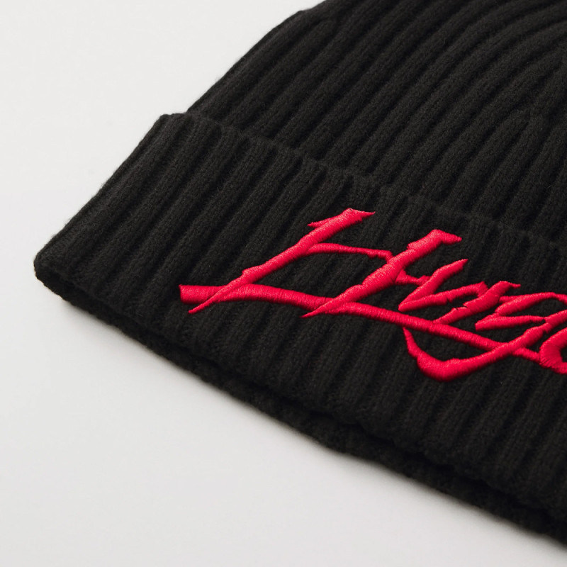 BONNET NOIR EN LAINE AVEC LOGO BRODÉ HUGO XILLA Chez DM'Sports
