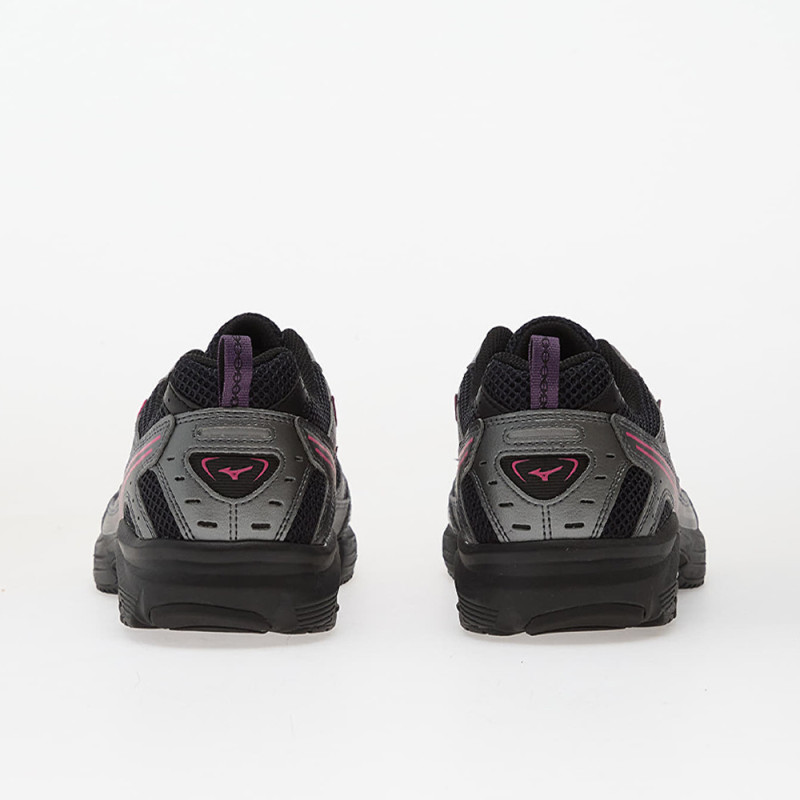 Baskets Mizuno XR noires et roses